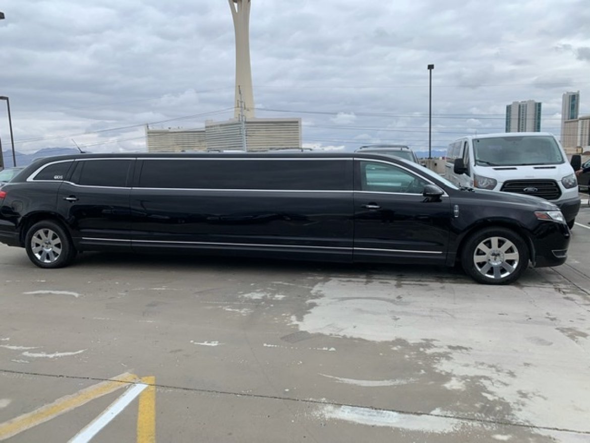 Limousine for Sale in Las Vegas, NV - Photo 4