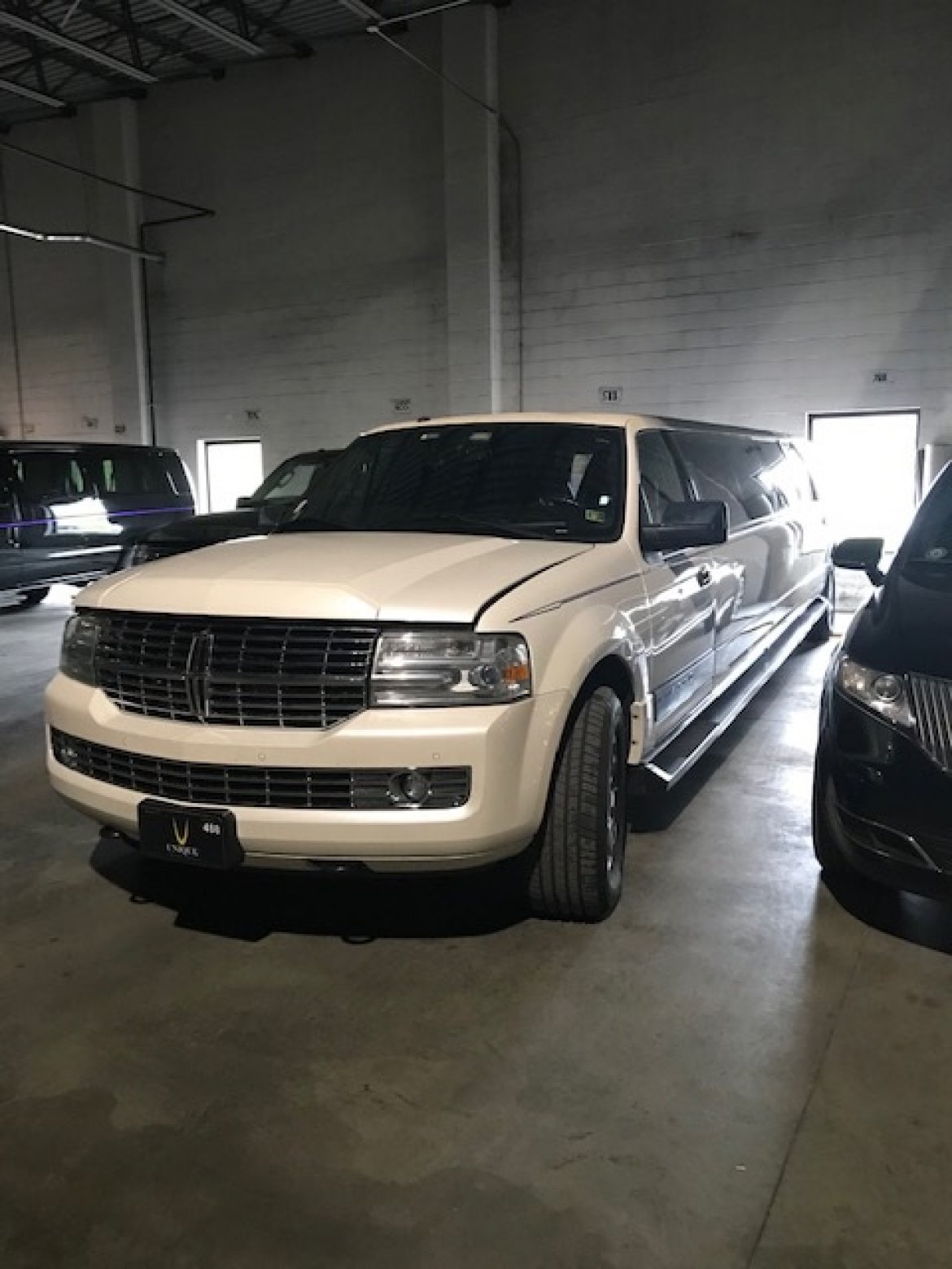 SUV Stretch for sale: 2009 Lincoln Navigator by Executive Coach Builders