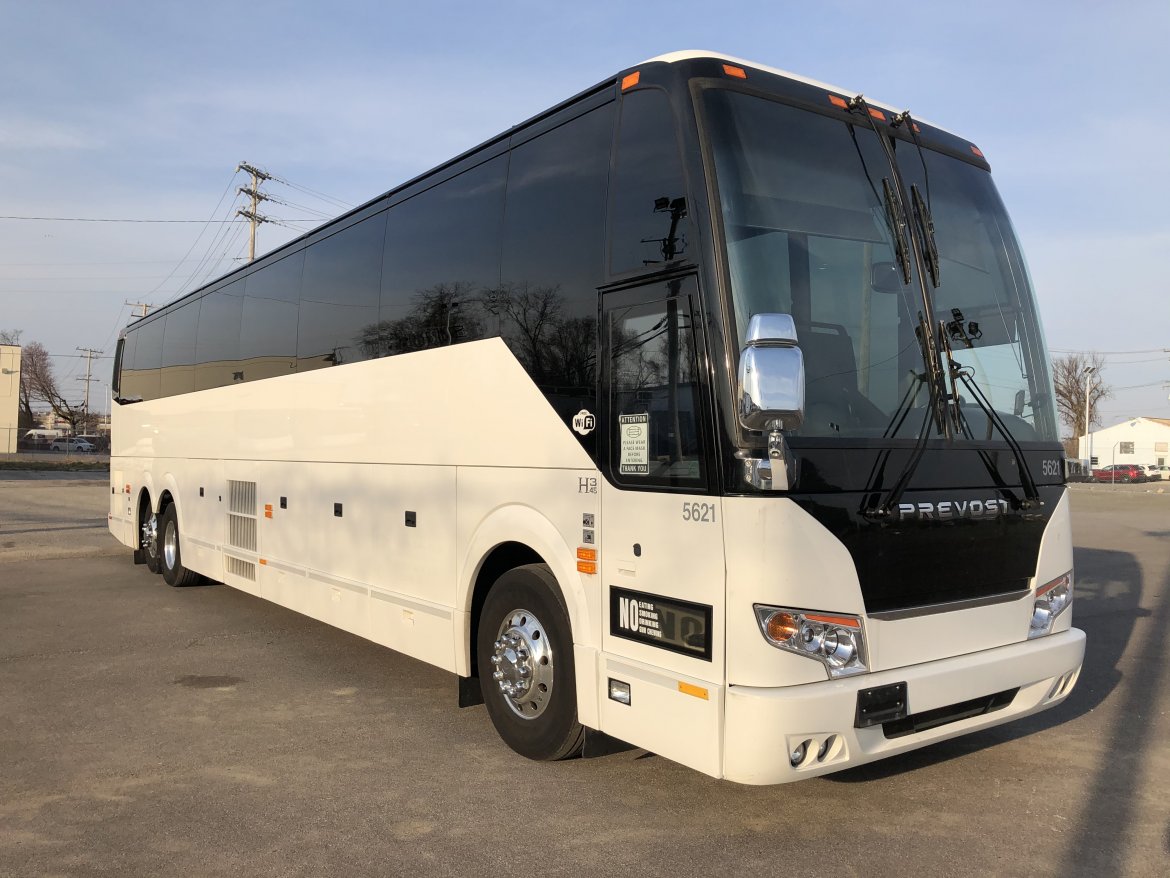 Motorcoach for sale: 2017 Prevost H345