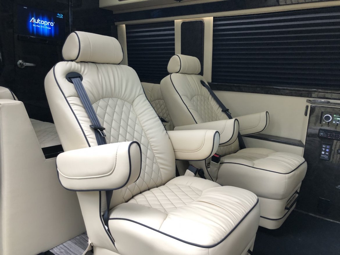 Sprinter for Sale in Elkhart, IN - Photo 3