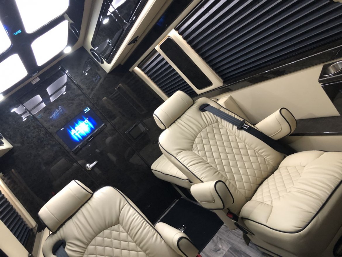 Sprinter for Sale in Elkhart, IN - Photo 4