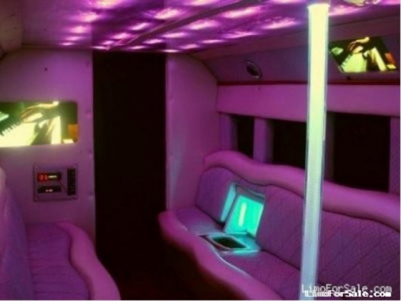 2006 Ford E-450 Limo Bus for Sale in Chandler, AZ - Photo 3