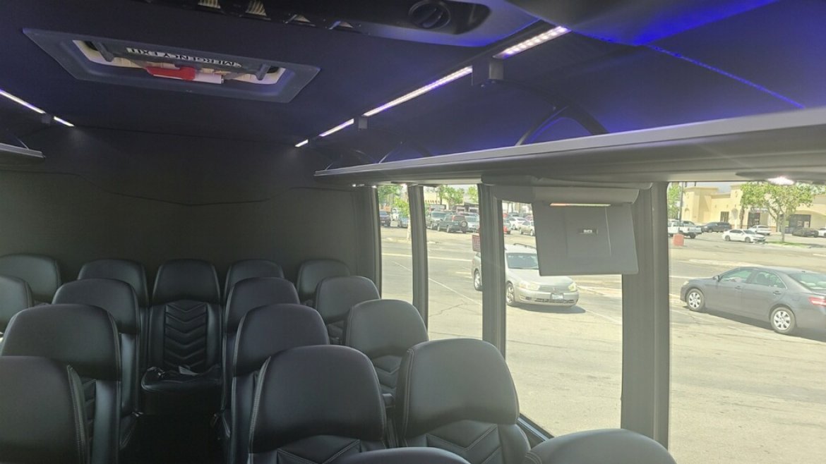 Executive Shuttle for Sale in Orlando, FL - Photo 5