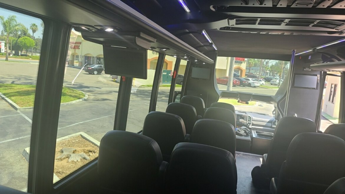 Executive Shuttle for Sale in Orlando, FL - Photo 6