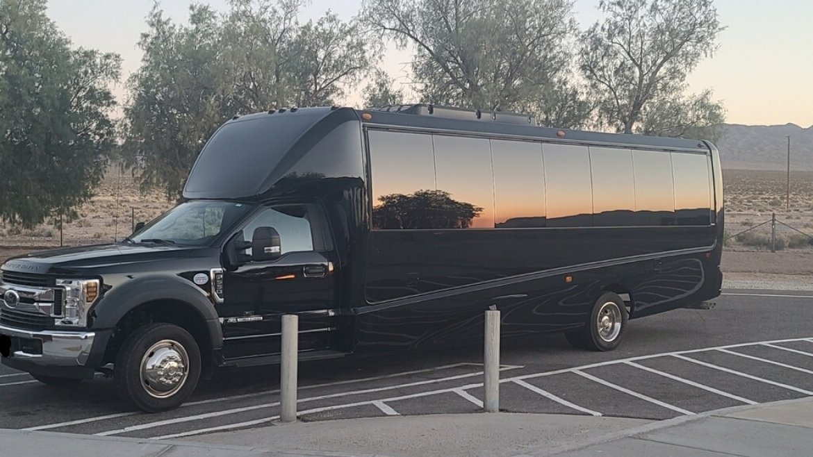 Executive Shuttle for sale: 2018 Ford F550 33&quot; by Grech