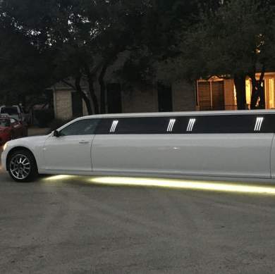2013 Chrysler 300 Limousine for Sale in AUSTIN, Texas, US - Photo 4