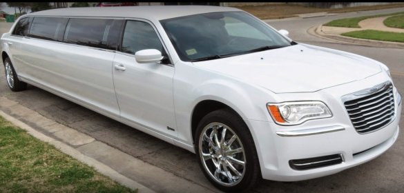 2013 Chrysler 300 Limousine for Sale in AUSTIN, TX - Photo 2