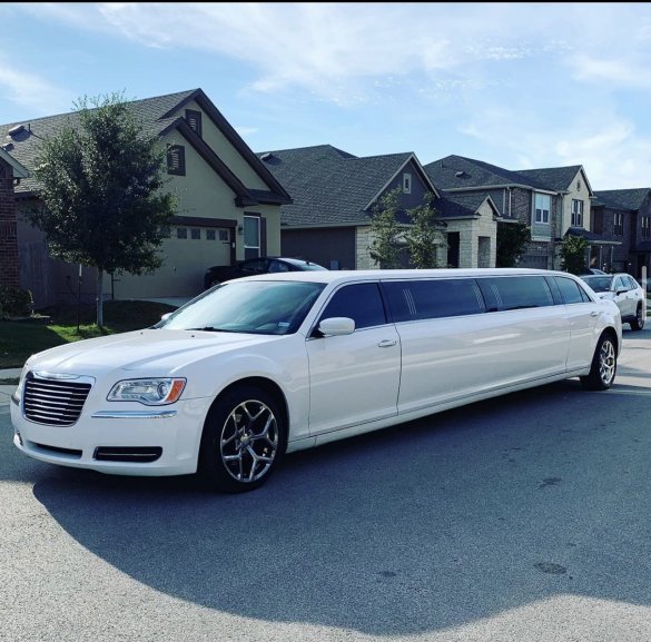 2013 Chrysler 300 Limousine for Sale in AUSTIN, TX - Main Photo