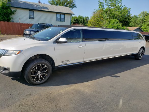 2013 Lincoln MKX Limousine for Sale in fairless  hills, PA - Main Photo