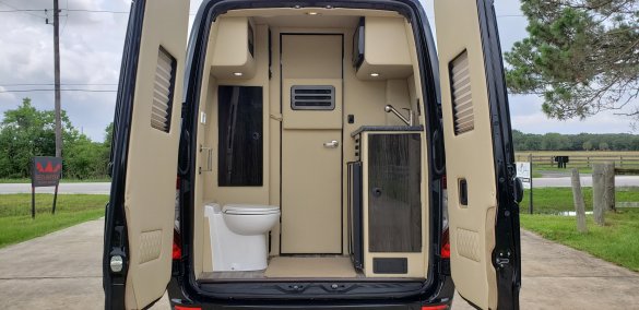 2022 Mercedes-Benz Sprinter 2500 144" Commuter Sprinter for Sale in Houston, TX - Photo 2