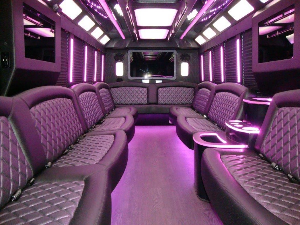 Limo Bus for Sale in Carson, CA - Photo 23