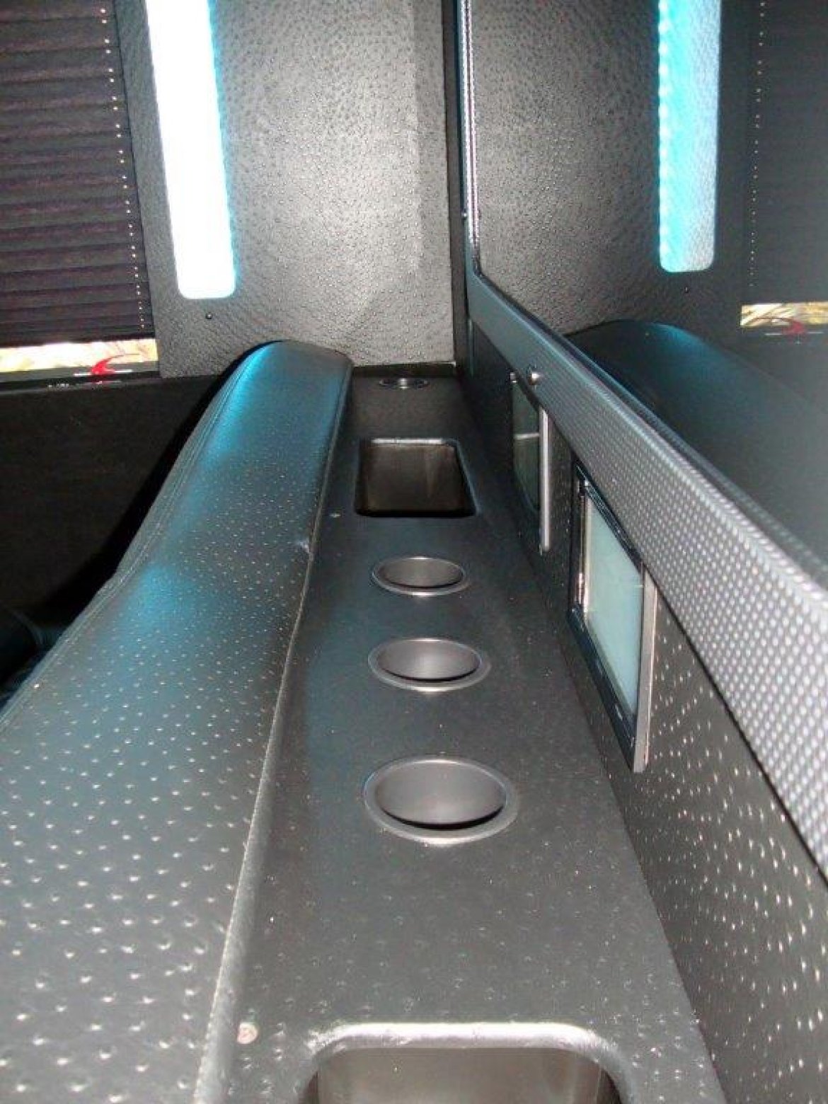 Limo Bus for Sale in Carson, CA - Photo 31