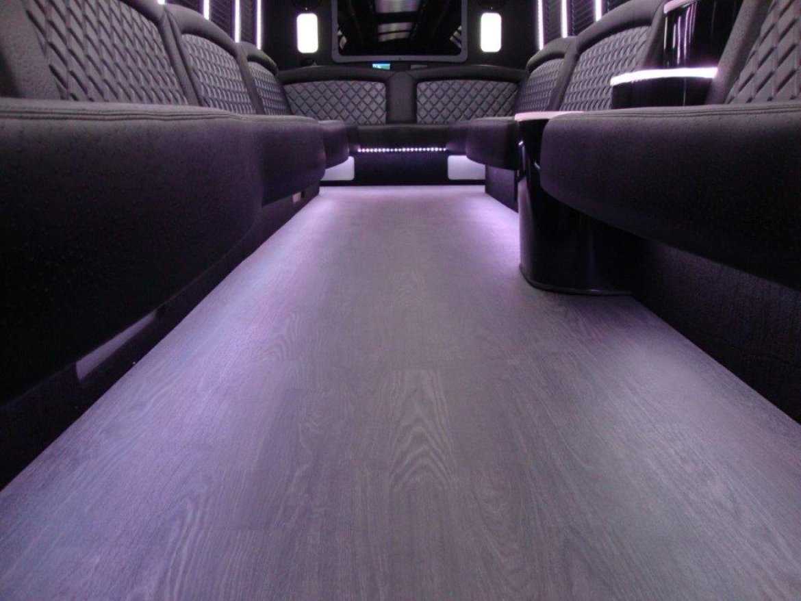 Limo Bus for Sale in Carson, CA - Photo 38