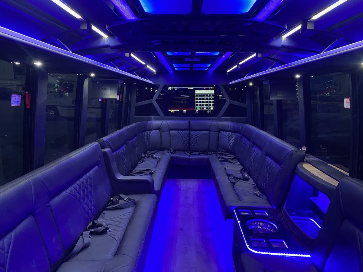 Limo Bus for sale: 2016 Ford F-500 GM33 Limo Bus 33&quot; by Grech Motors