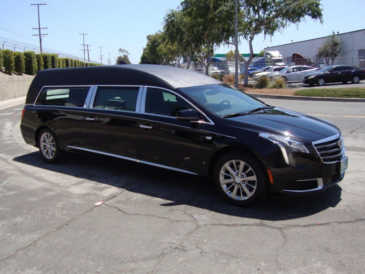 Funeral for sale: 2021 Cadillac XT5 Kensington by Federal Coach