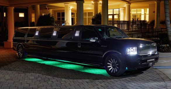 2004 Ford Excursion SUV Stretch for Sale in Fort Myers, FL - Photo 2