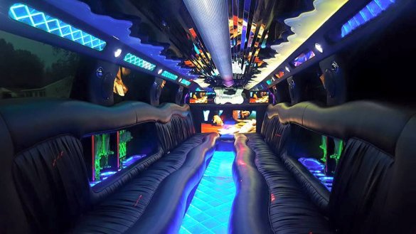 2015 Chevrolet Suburban SUV Stretch for Sale in Ravenna, OH - Photo 3