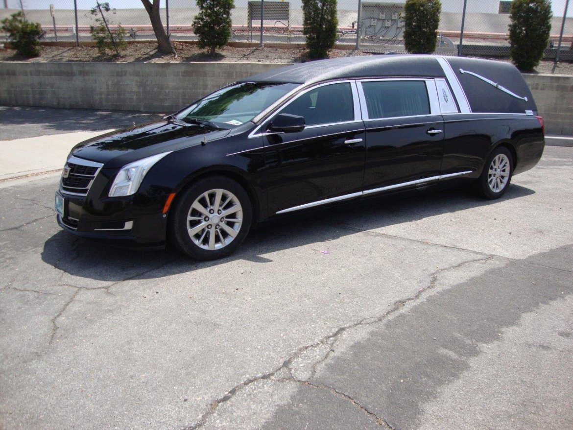 Funeral for sale: 2016 Cadillac XTS Sovereign by Superior Coach