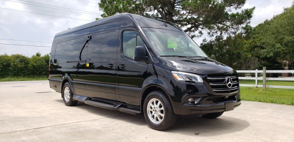 2021 Mercedes-Benz Sprinter 3500 170"EXT Sprinter for Sale in Houston, TX - Main Photo