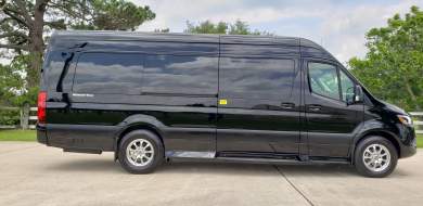 2021 Mercedes-Benz Sprinter 3500 170"EXT Sprinter for Sale in Houston, Texas, US - Photo 4