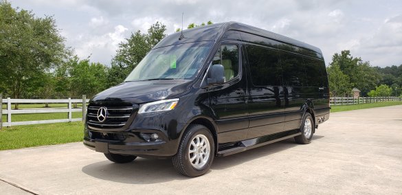2021 Mercedes-Benz Sprinter 3500 170"EXT Sprinter for Sale in Houston, TX - Photo 3