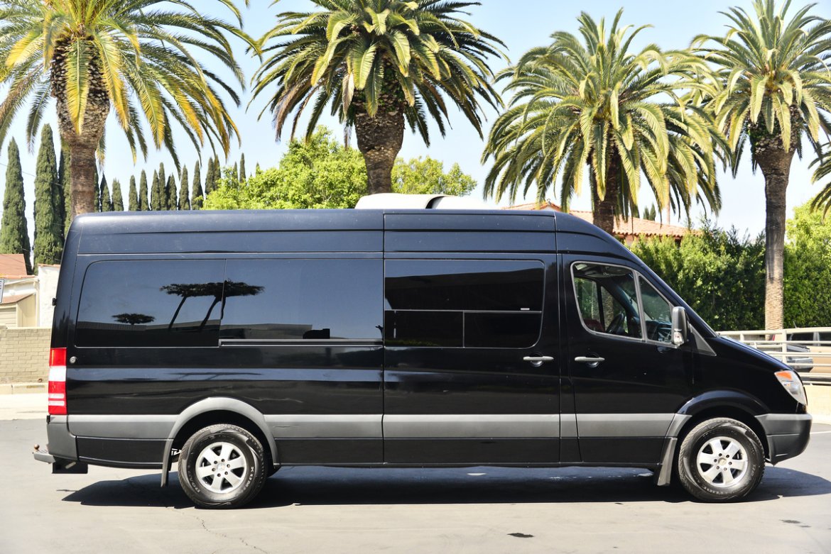 Motorcoach for Sale in Los Angeles, CA - Photo 4