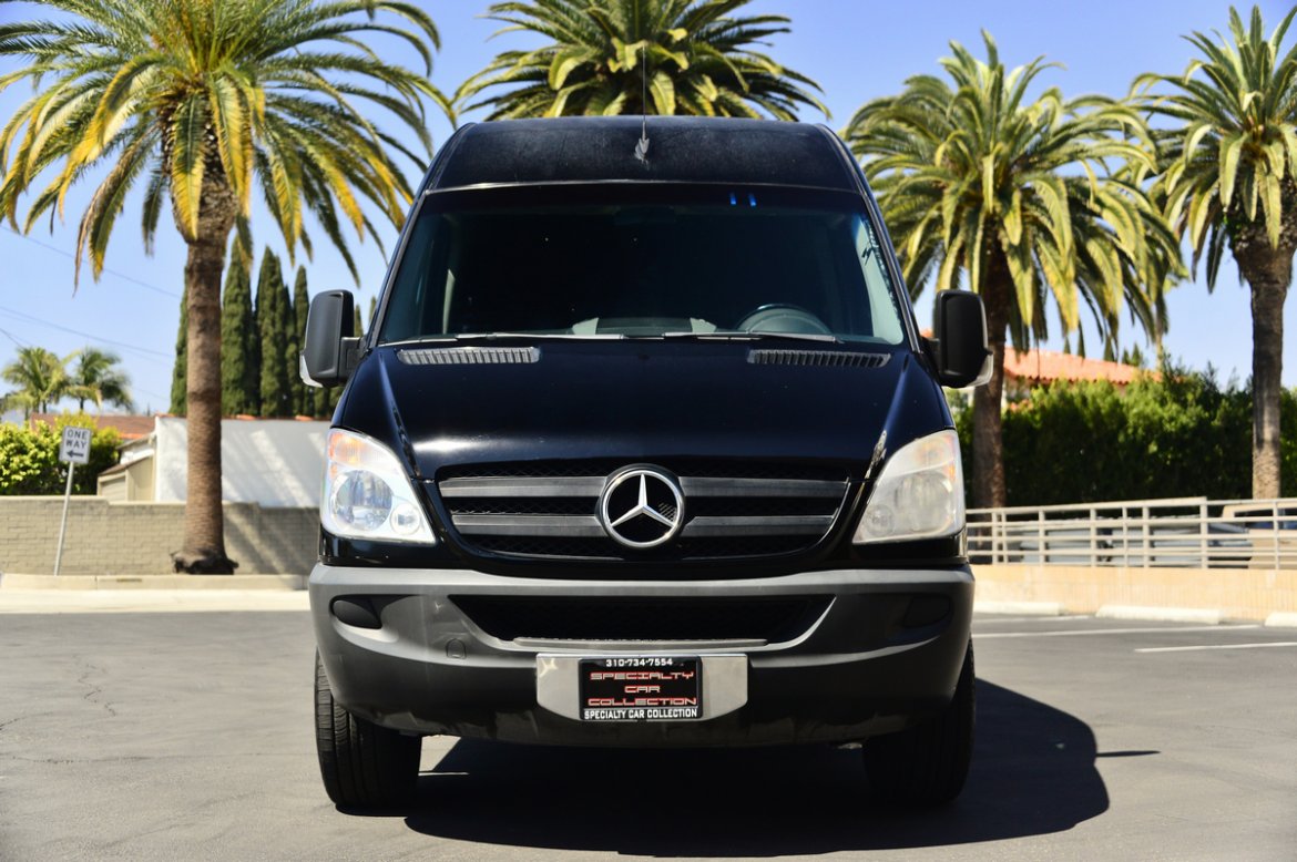 Motorcoach for Sale in Los Angeles, CA - Photo 6