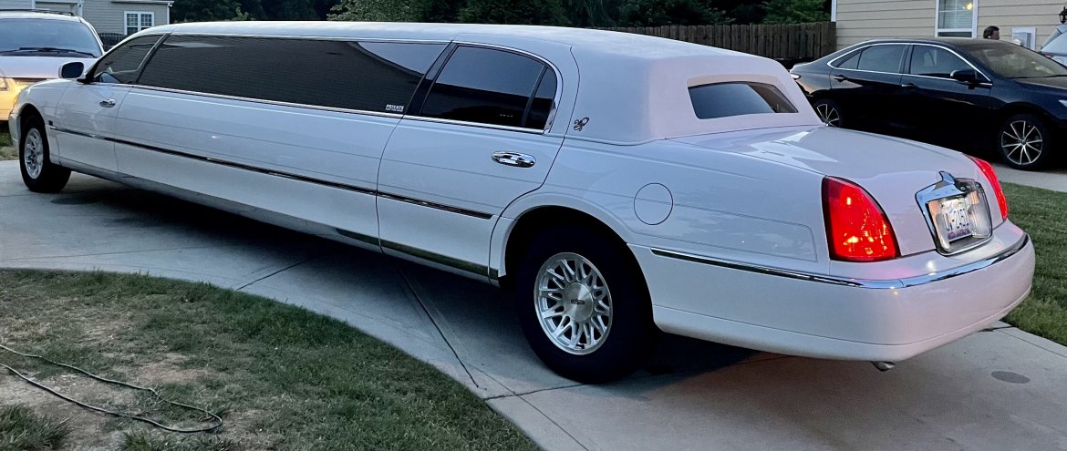 Limousine for Sale in Indian Trail, NC - Photo 22