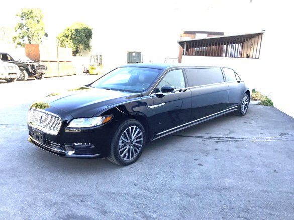 2017 Lincoln Continental Limousine for Sale in Oaklyn, NJ - Photo 3