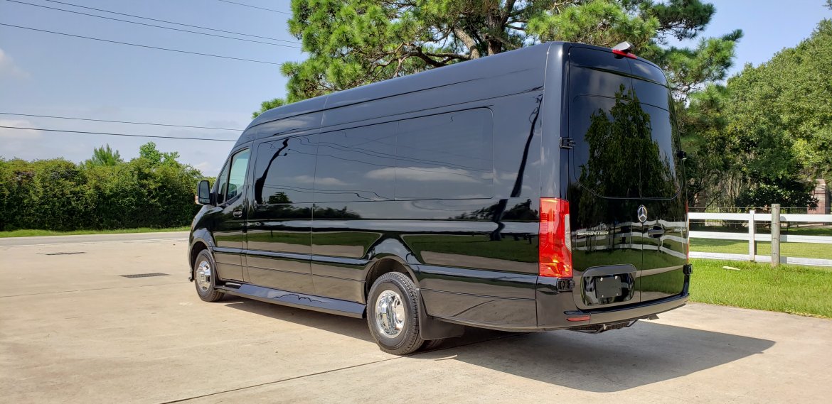 Sprinter for Sale in Houston, TX - Photo 9