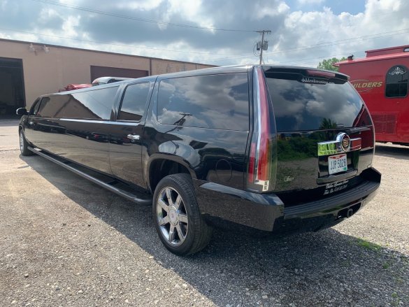 2011 Chevrolet Suburbalade SUV Stretch for Sale in Toledo, OH - Photo 3