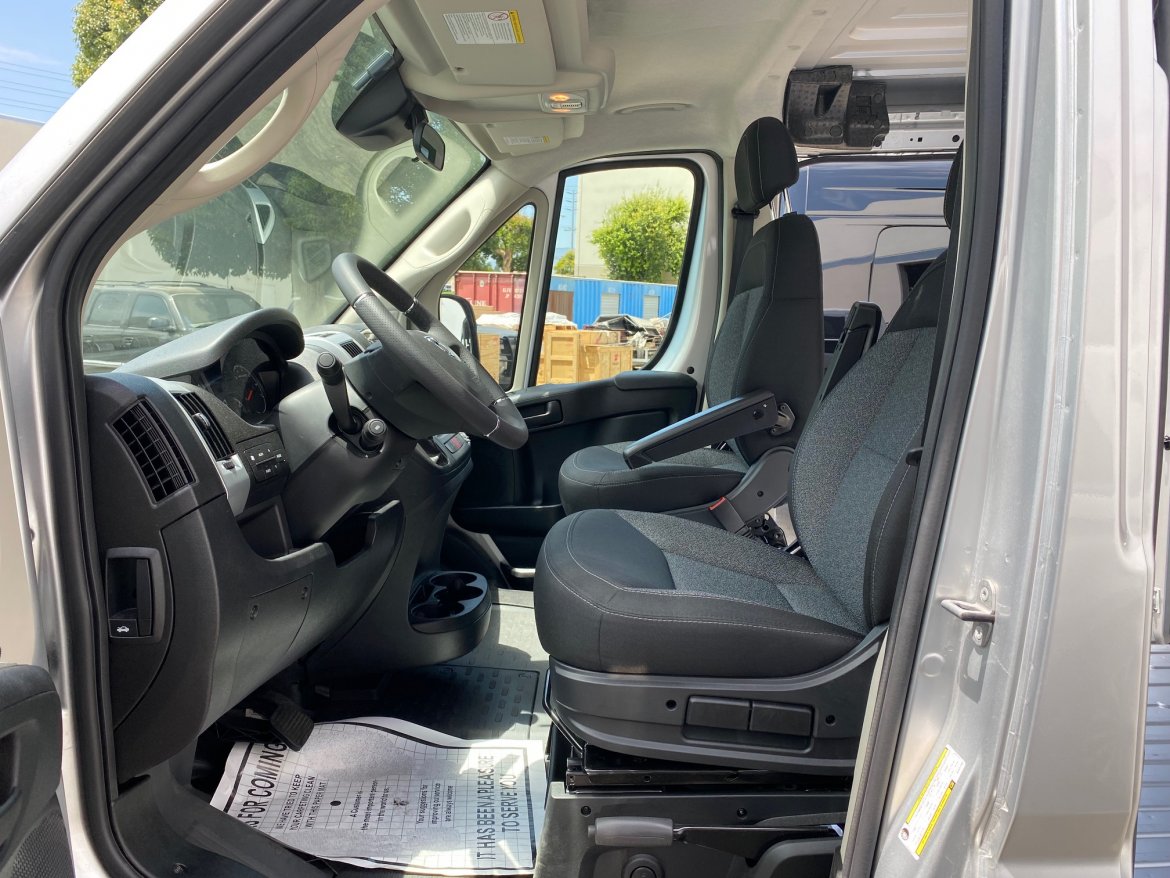 CEO SUV Mobile Office for Sale in Ontario, CA - Photo 9