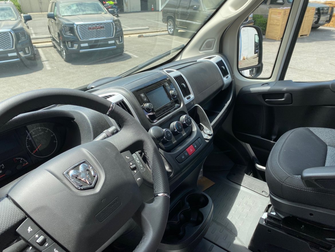 CEO SUV Mobile Office for Sale in Ontario, CA - Photo 10