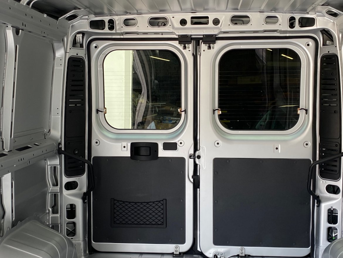 CEO SUV Mobile Office for Sale in Ontario, CA - Photo 15