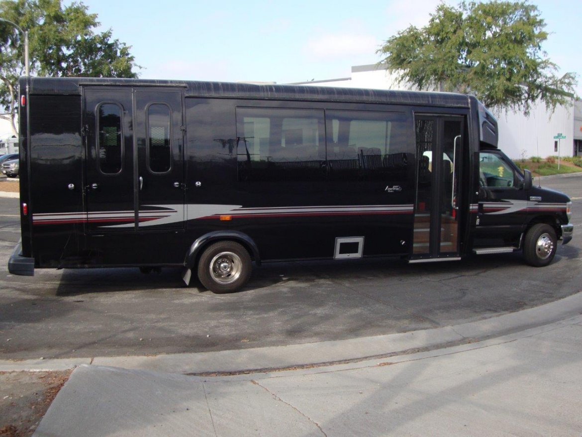 Shuttle Bus for Sale in Carson, CA - Photo 9