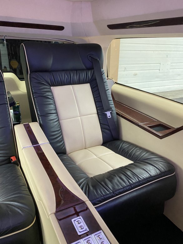 2013 Cadillac Escalade ESV CEO SUV Mobile Office for Sale in Delray Beach, FL - Photo 2