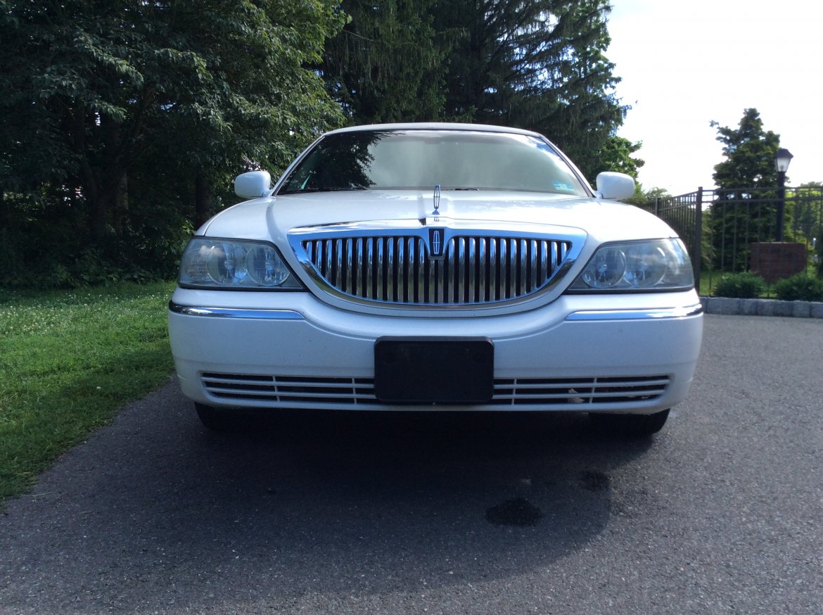 Photo of Limousine for sale: 2008 Lincoln Town Car 120&quot; by Krystal