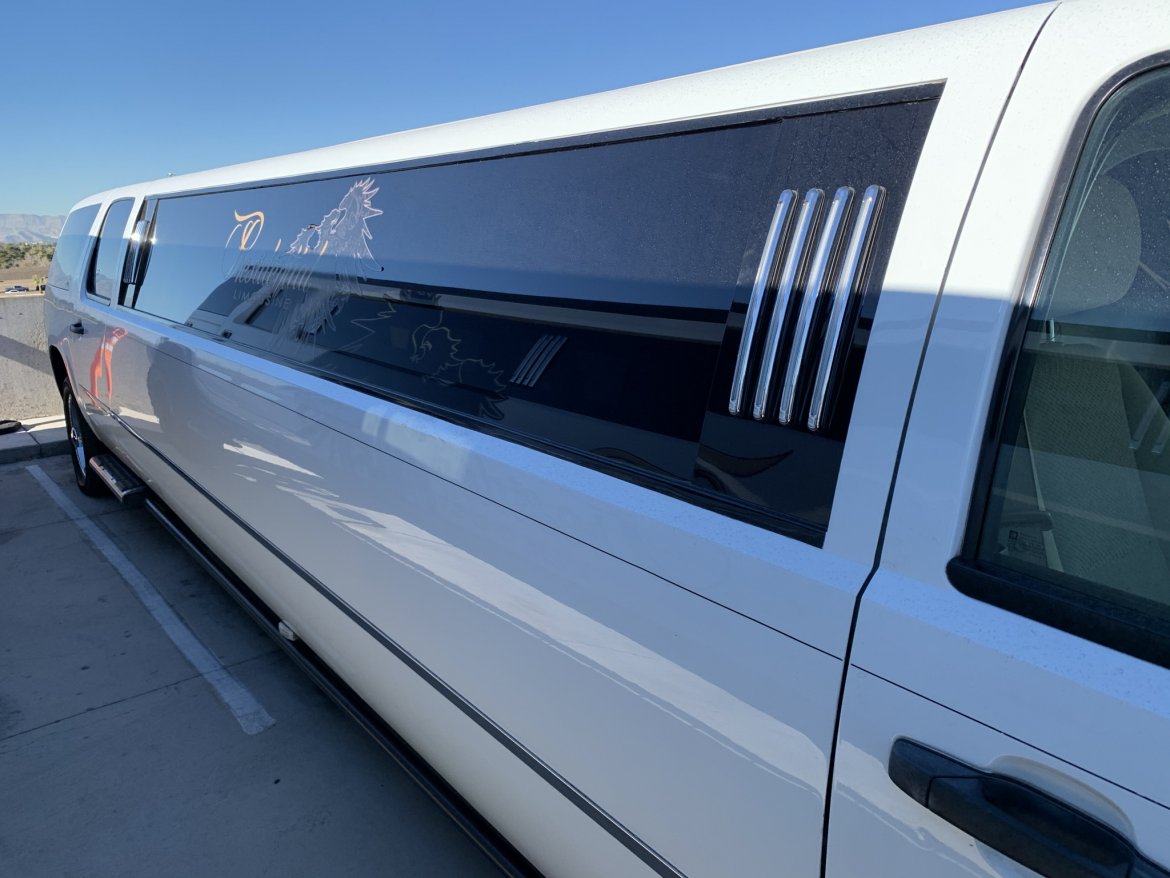 Limousine for Sale in Las Vegas, NV - Photo 4