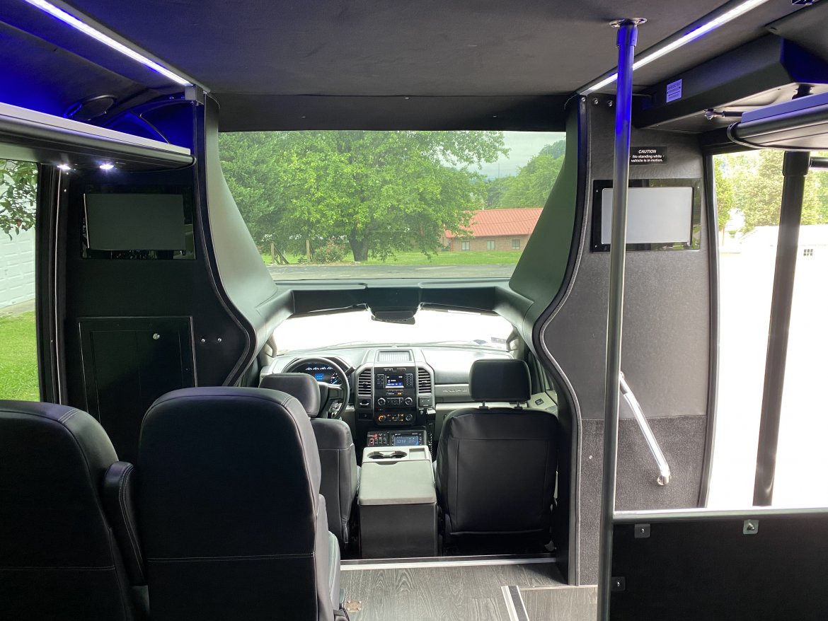 Limo Bus for Sale in Knoxville, TN - Photo 17