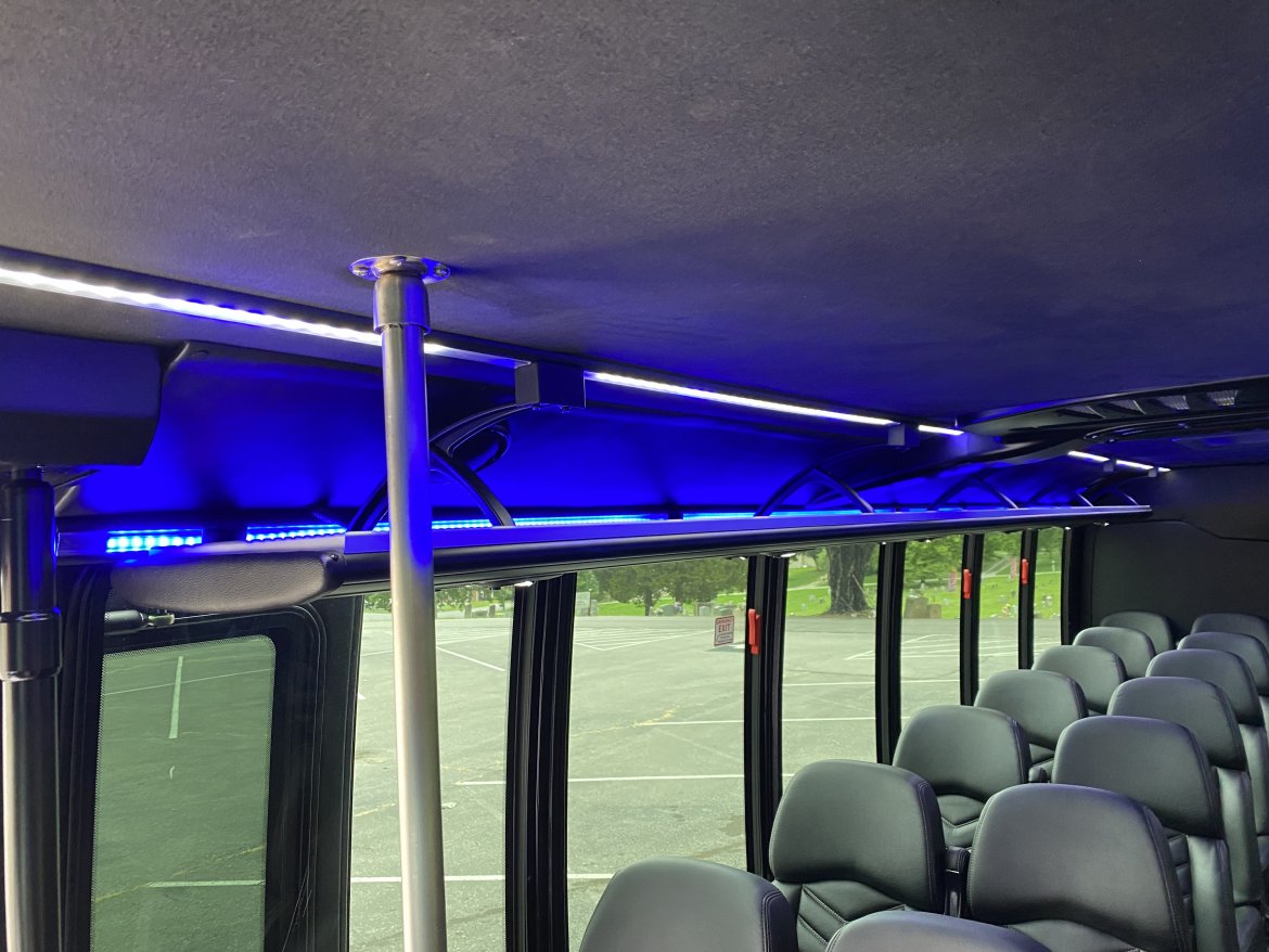 Limo Bus for Sale in Knoxville, TN - Photo 18