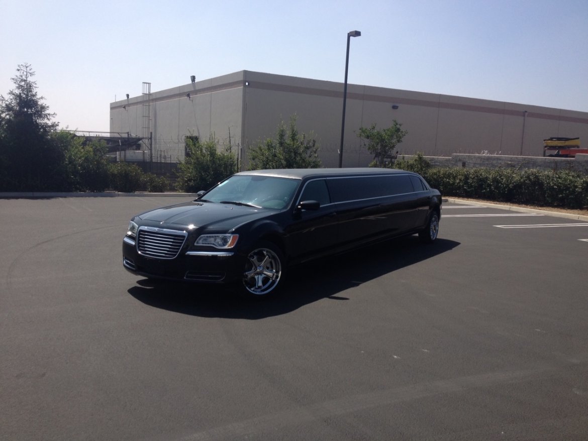 Limousine for sale: 2013 Chrysler 300 140&quot; by La Custom Coach
