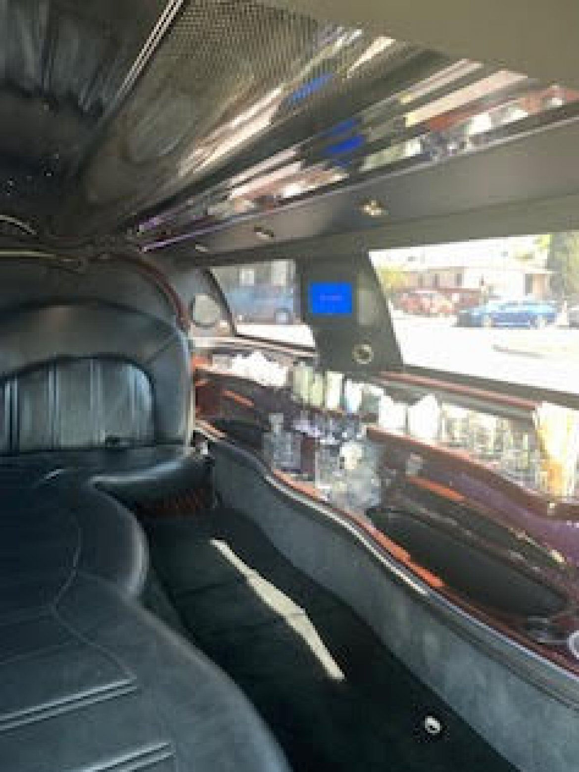 Limousine for Sale in Lynwood, CA - Photo 9