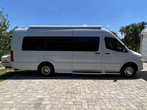 2021 Mercedes-Benz Ultimate Traveler Sprinter for Sale in Coconut Creek, FL - Photo 2