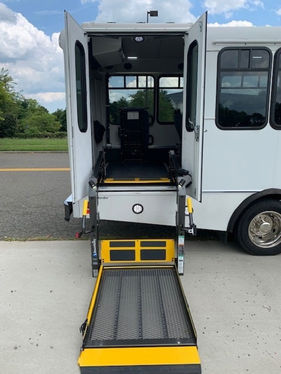 Shuttle Bus for Sale in CAPITOL HEIGHTS, MD - Photo 10
