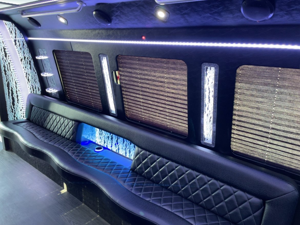 Limo Bus for Sale in Beaumont, CA - Photo 2