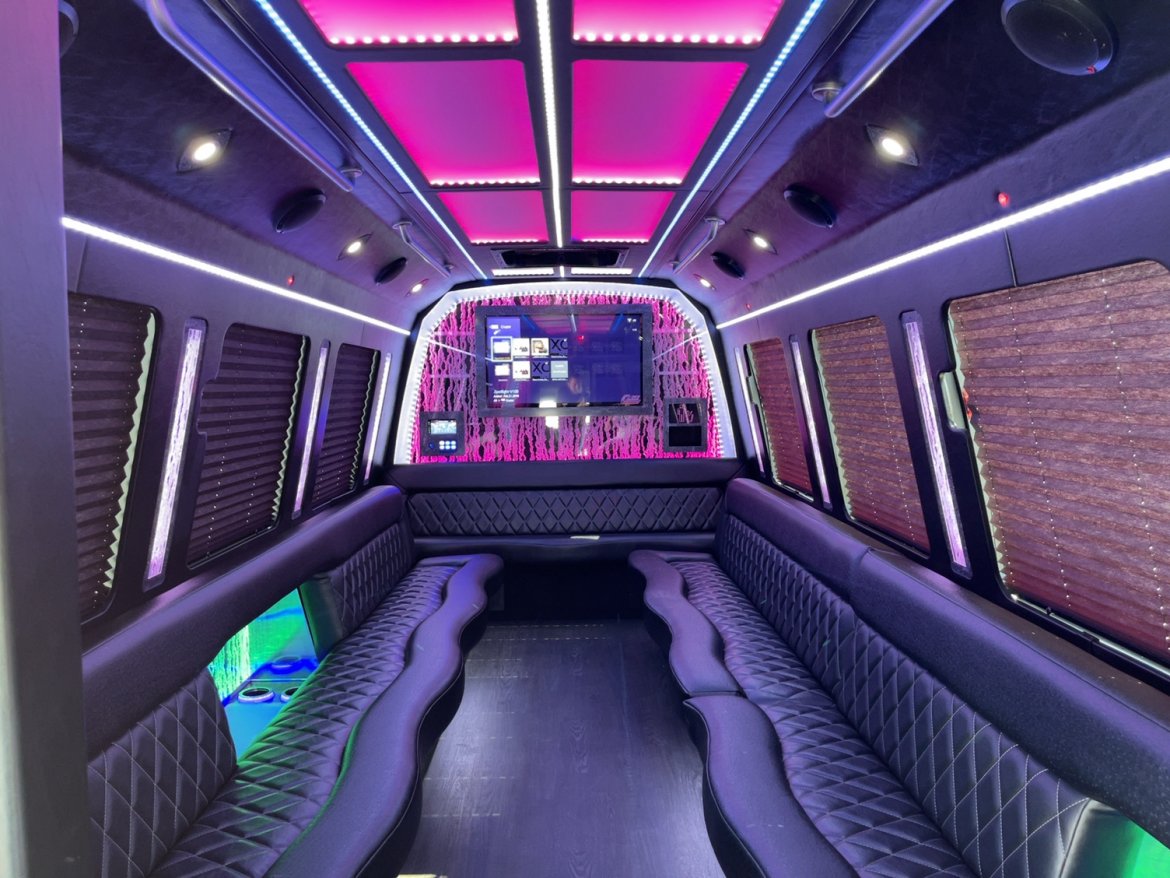 Limo Bus for Sale in Beaumont, CA - Photo 19