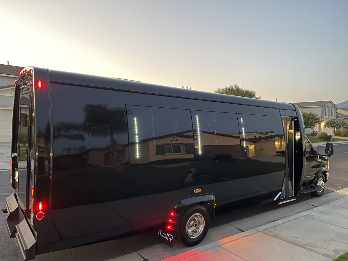 Limo Bus for Sale in Beaumont, CA - Photo 41