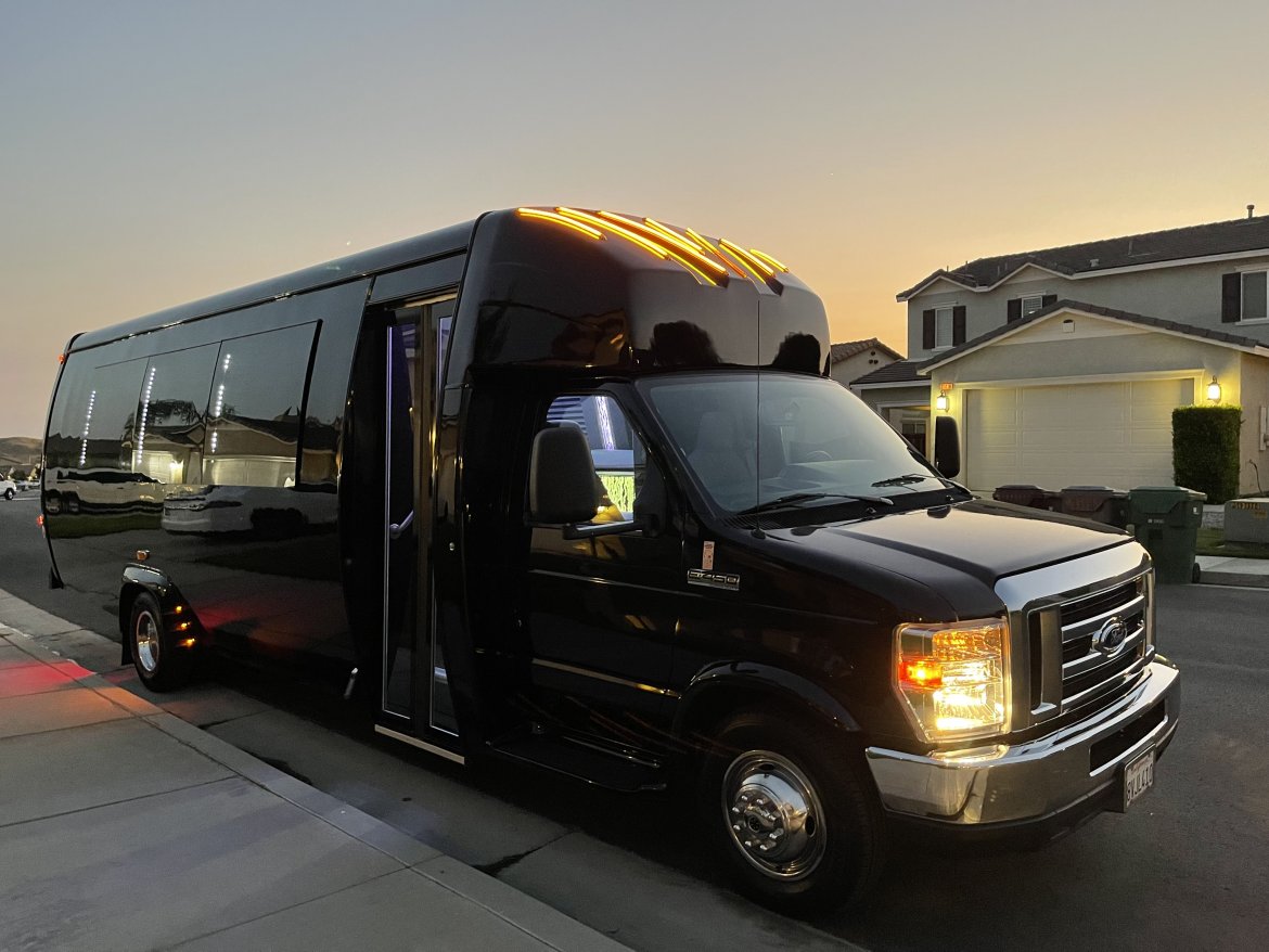 Limo Bus for Sale in Beaumont, CA - Photo 45