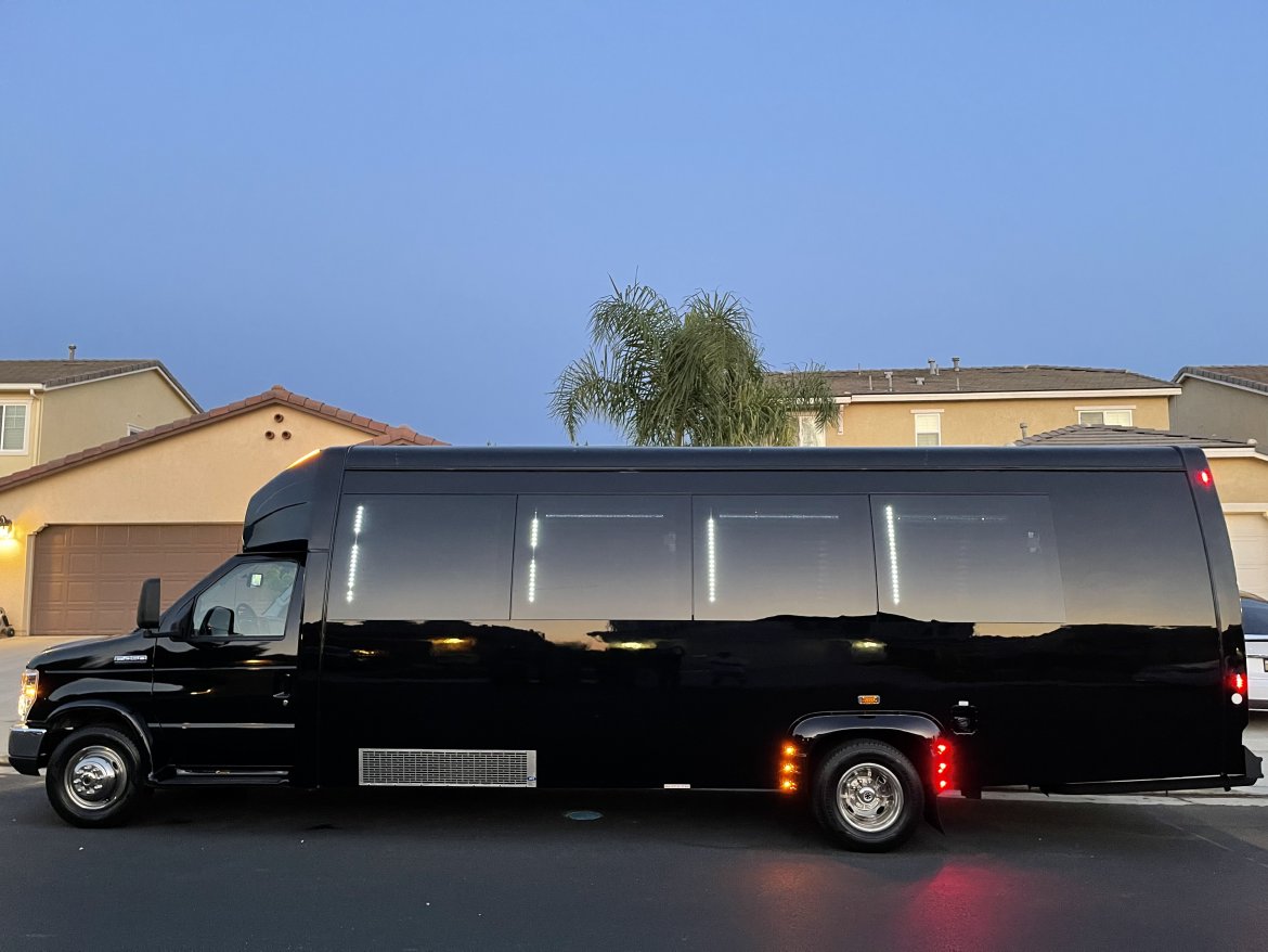 Limo Bus for Sale in Beaumont, CA - Photo 49