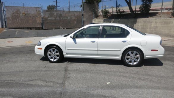 2002 Nissan Maxima GLE 4D Sedan for Sale in Carson, CA - Photo 3